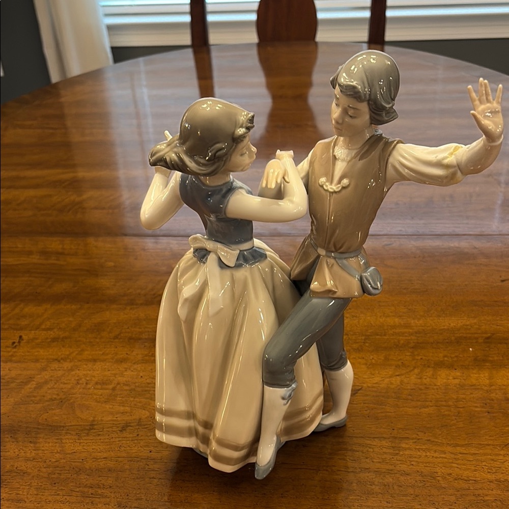 Lladro Dancing Couple Figurine in Cream and Gray